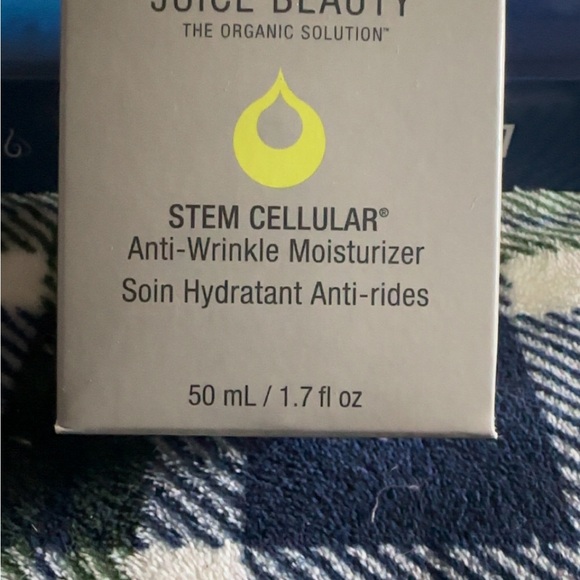 Juice Beauty Stem Cellular Anti-Wrinkle Moisturizer - Picture 2 of 4
